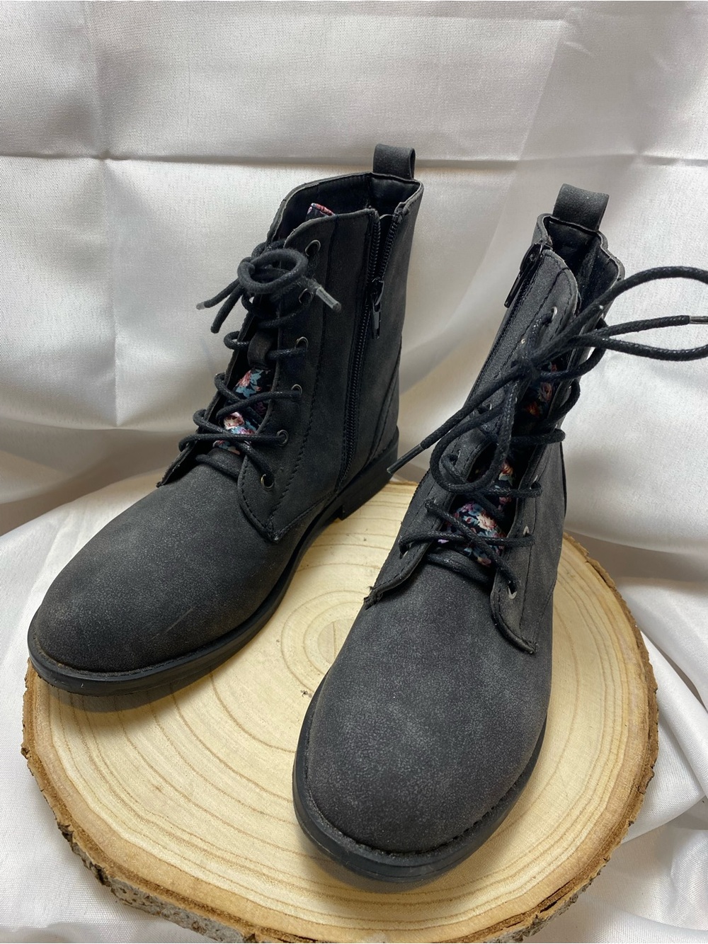 Kids Black Lace-Up Side-Zip Combat Boots Sz-4
